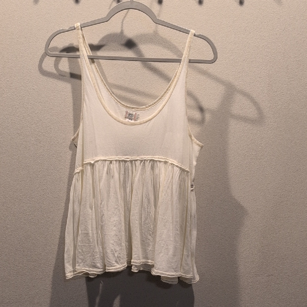 BDG Cream Scoop-Neck Baby Doll Flowy Camisole, Size M (NWT)